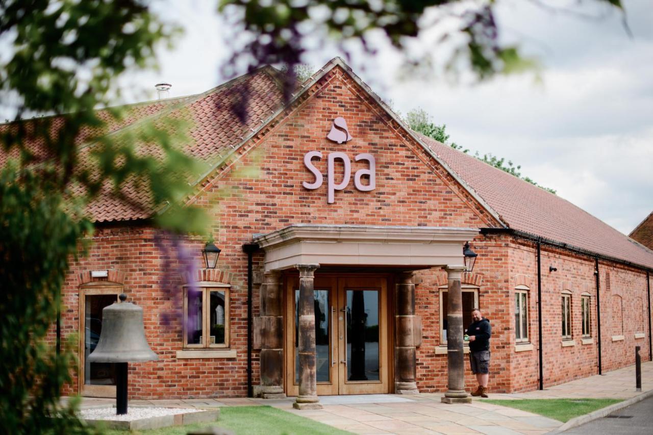 Ye Olde Bell Hotel & Spa Retford Eksteriør billede